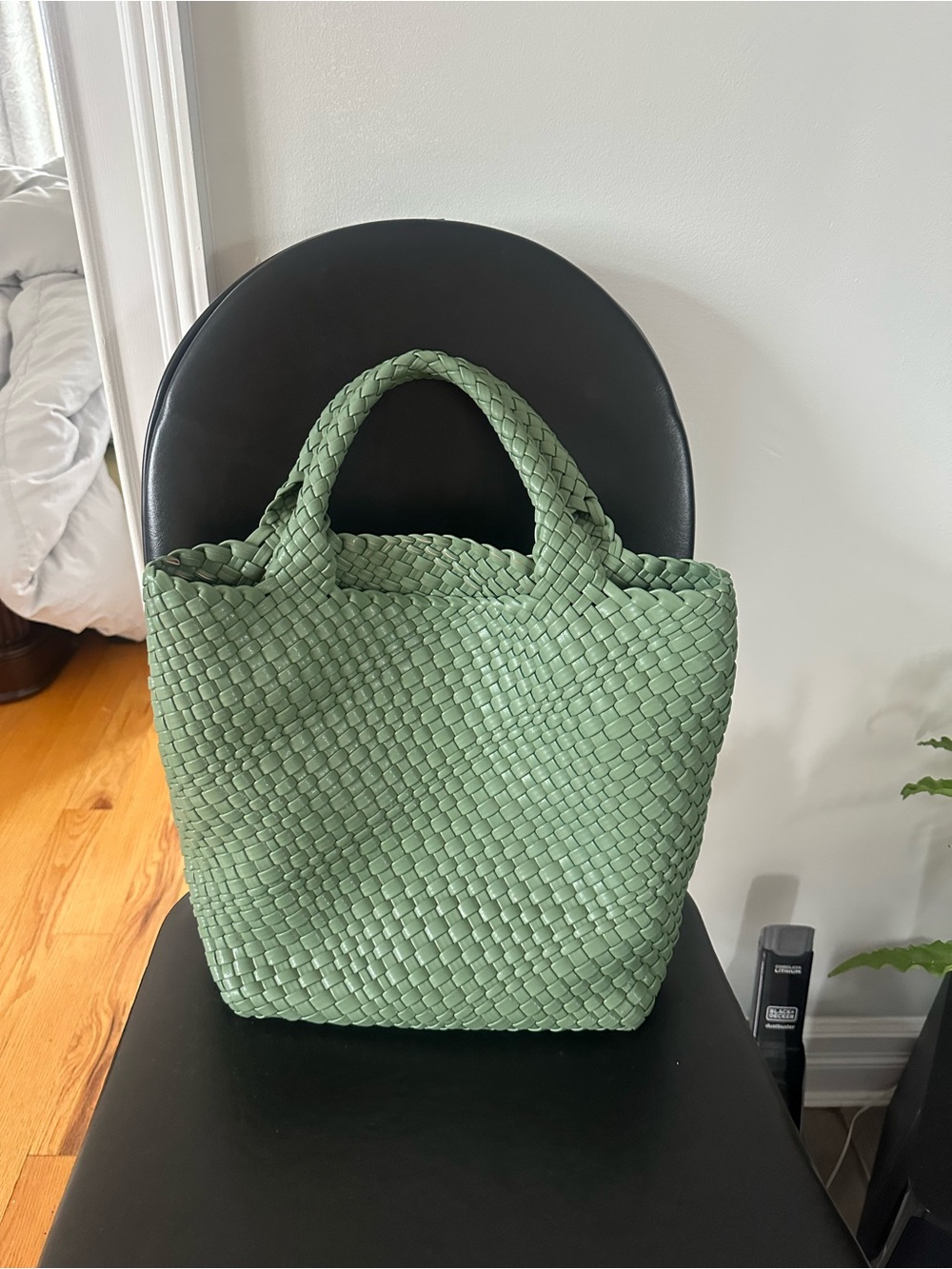 Woven Tote Bag in Sage Green - Unbranded